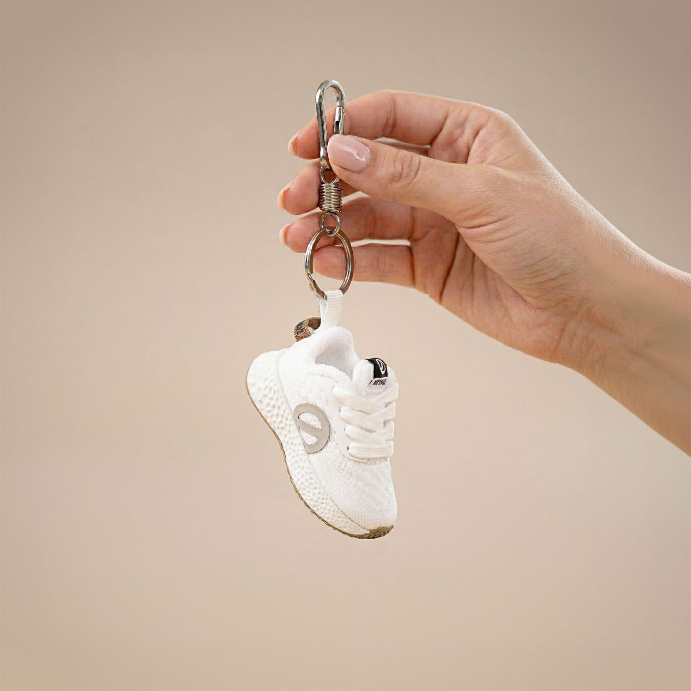 KEYCHAIN - WHITE